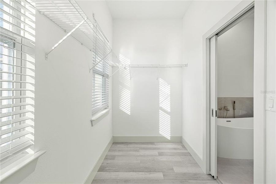 Spacious, unfurnished interior of a new home in , North Port (Image 22).