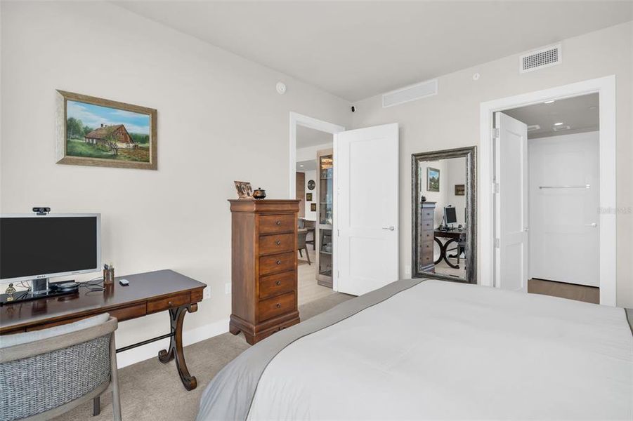 Furnished interior view inside a new home in , St. Petersburg (Image 37).