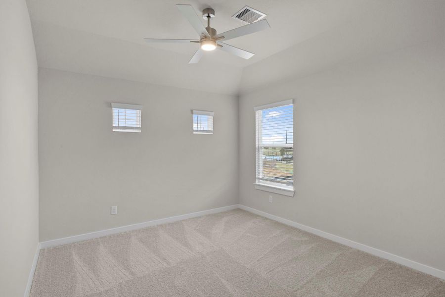 Spacious, unfurnished interior of a new home in Beacon Hill, Waller (Image 34).
