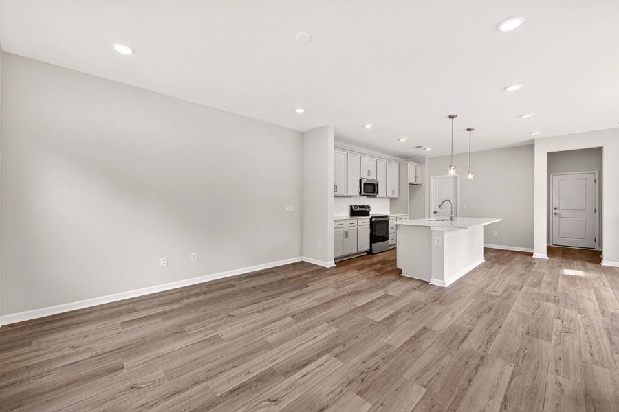 Spacious, unfurnished interior of a new home in Amplitude, Charlotte (Image 20).