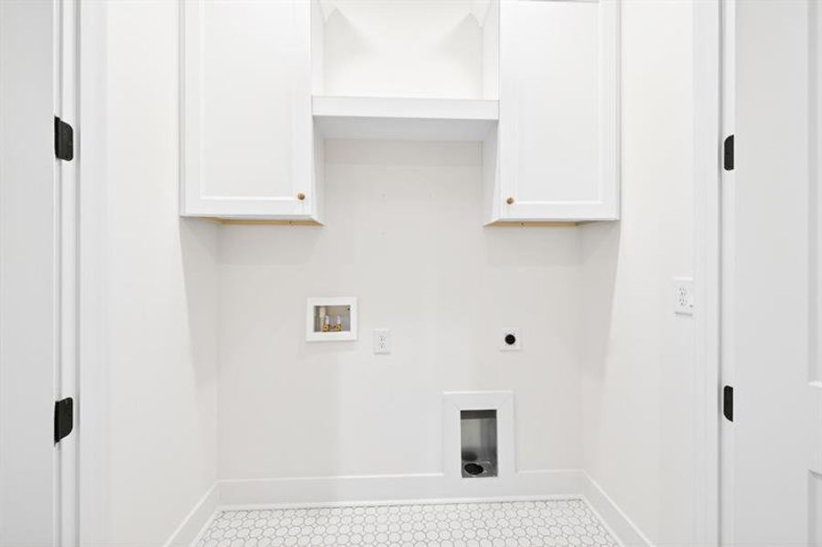 Spacious, unfurnished interior of a new home in Skyview On Broad, Sugar Hill (Image 23).