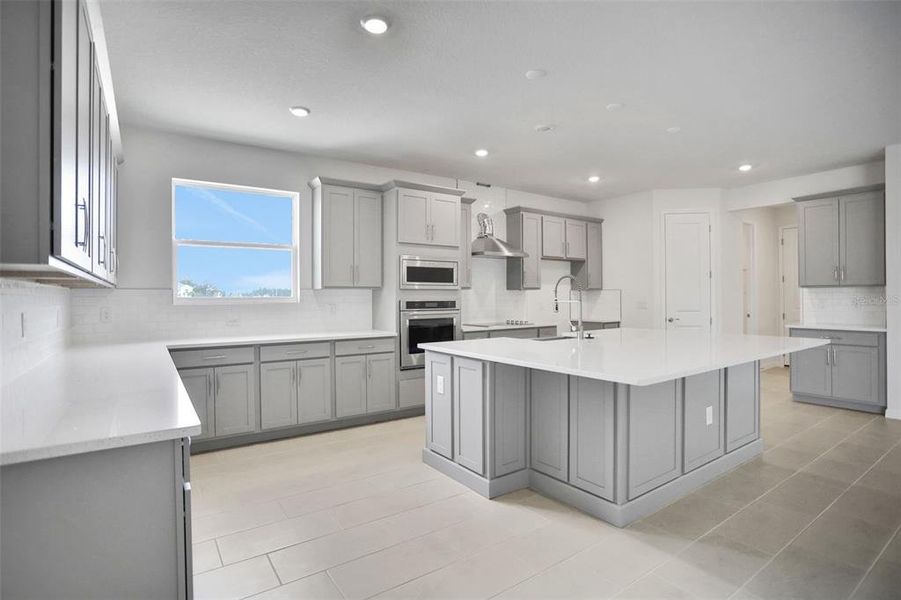 Furnished interior view inside a new home in Angeline, Land O' Lakes (Image 8). Furnished interior view inside a new home in Angeline, Land O' Lakes (Image 8).
