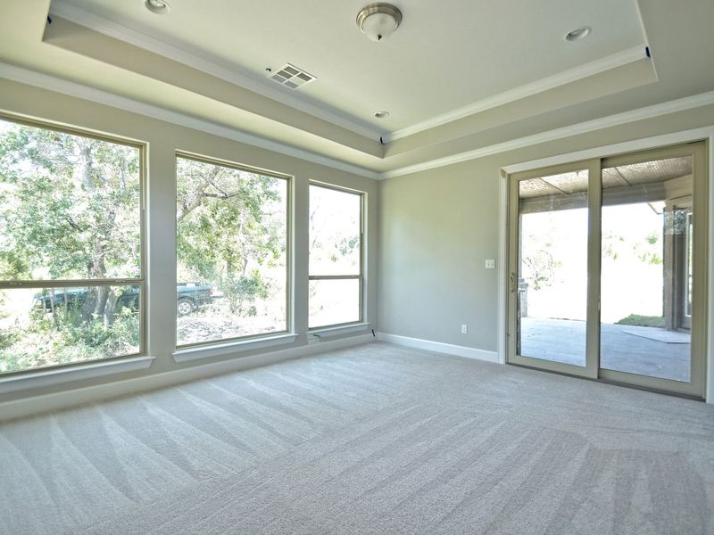 Representative unfurnished interior of a home built from the San Simeon I by Giddens Homes in Clearwater Ranch, Liberty Hill (Image 412).
