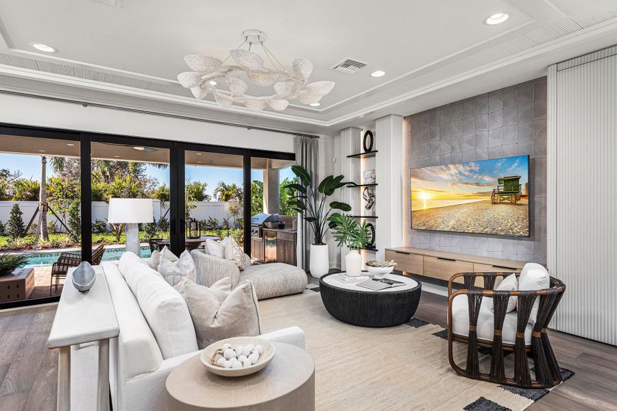 Community amenities associated with the Grenada by GL Homes in Valencia Harbor (55+), Fort Myers (Image 12).