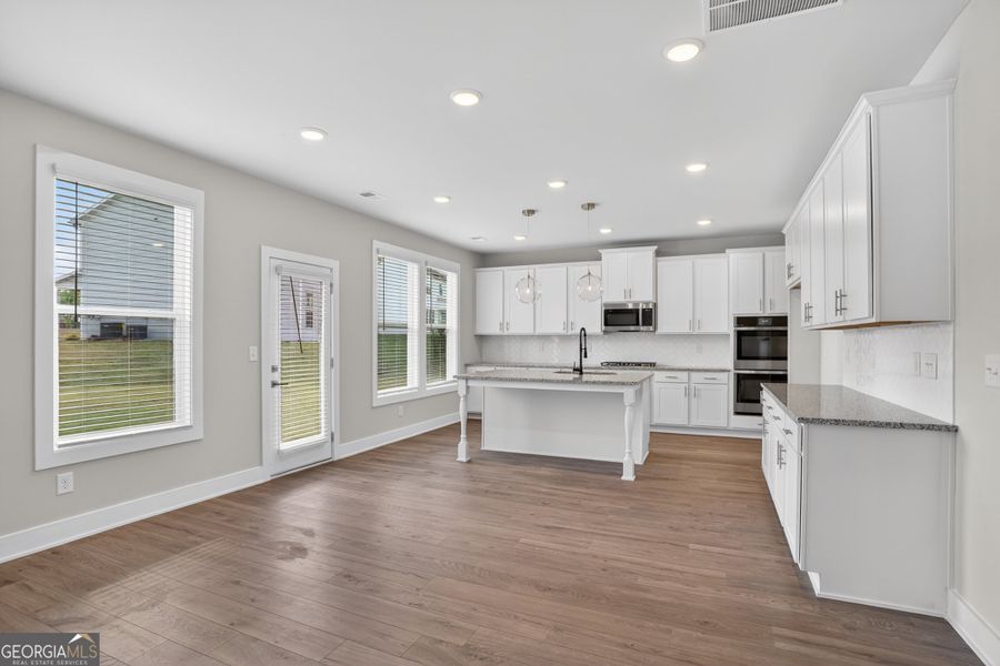 Image 68 of a home in The Fairways at Mirror Lake.