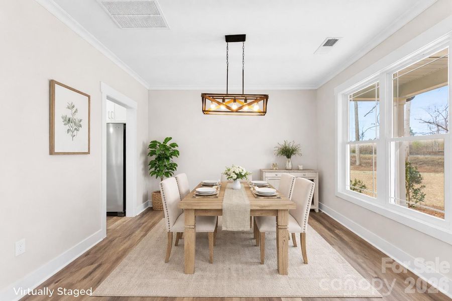 Virtually Staged - Dining Area