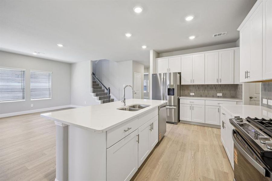 Photo is not of the actual home, but is an inspirational photo of builder’s model home and may depict options, furnishings, and/or decorator features that are not included. Photo is not of the actual home, but is an inspirational photo of builder’s model home and may depict options, furnishings, and/or decorator features that are not included.