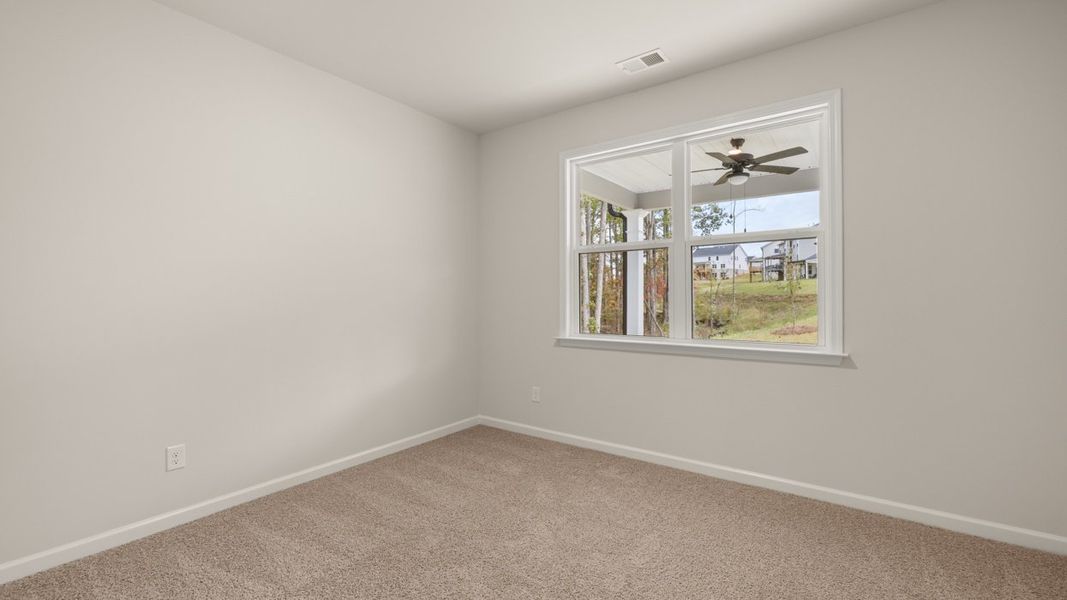 Spacious, unfurnished interior of a new home in Heritage Pointe, Senoia (Image 28).