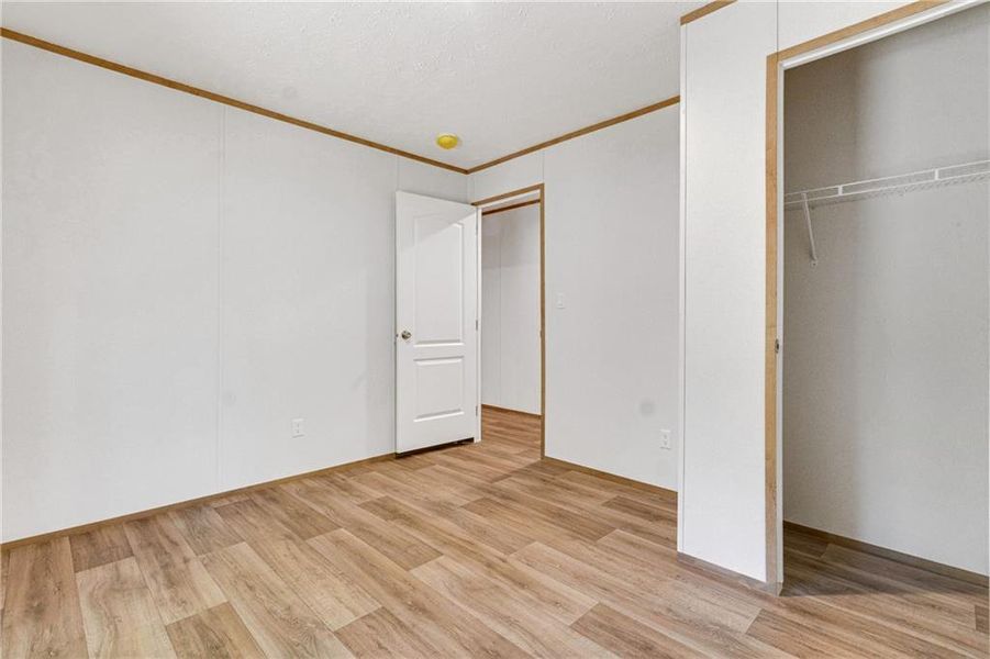 Spacious, unfurnished interior of a new home in , Villa Rica (Image 25).