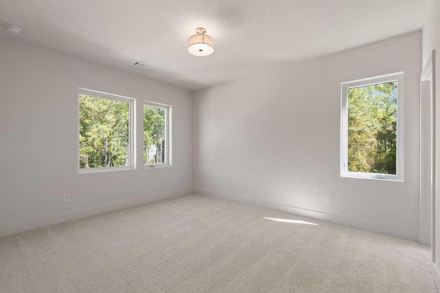Spacious, unfurnished interior of a new home in Aster, Roswell (Image 49).