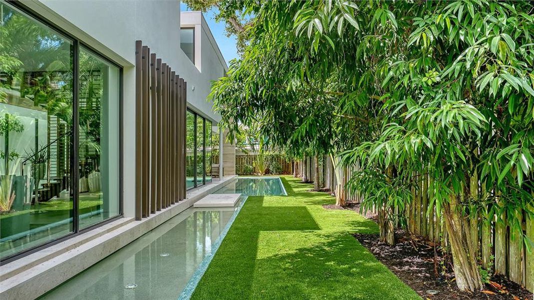 Exterior details and patio area of a home in , Sarasota (Image 39).