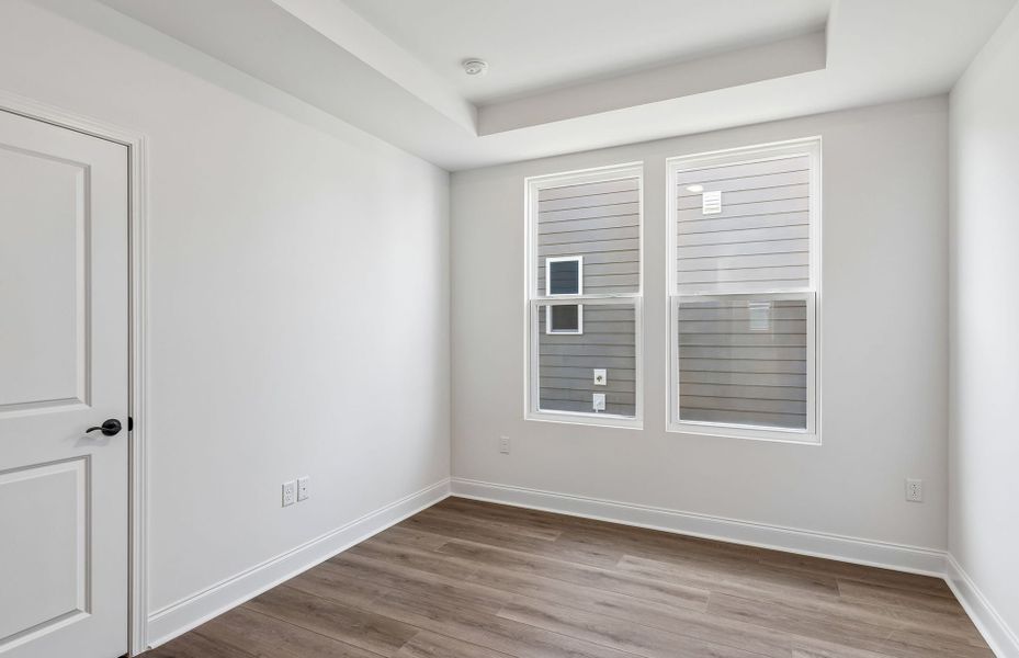 Spacious, unfurnished interior of a new home in Del Webb Southern Harmony, Murfreesboro (Image 32).