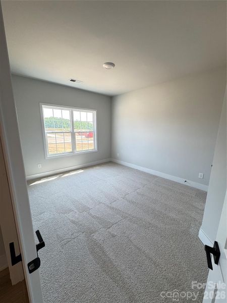 Spacious, unfurnished interior of a new home in Kerns Ridge, Salisbury (Image 19).