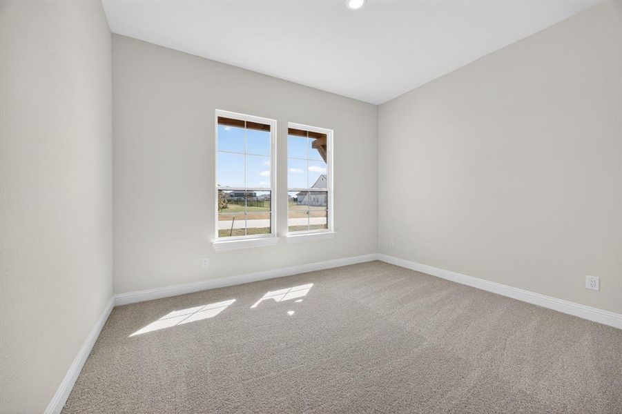 Spacious, unfurnished interior of a new home in Highland Crossing, Celina (Image 17).