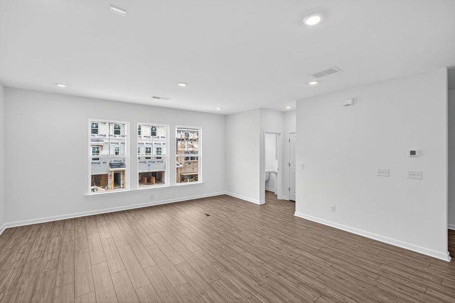 Spacious, unfurnished interior of a new home in Somerset at Veterans Memorial, Mableton (Image 12). Spacious, unfurnished interior of a new home in Somerset at Veterans Memorial, Mableton (Image 12).