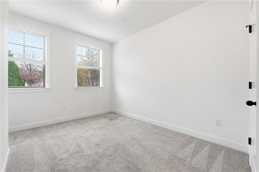 Spacious, unfurnished interior of a new home in , Atlanta (Image 19).