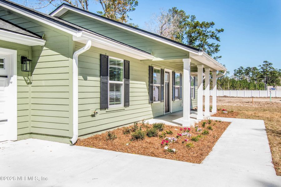 Exterior details and patio area of a home in , Callahan (Image 21).