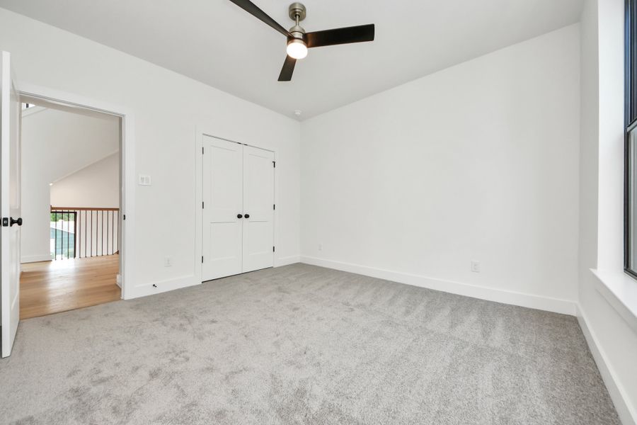 Spacious, unfurnished interior of a new home in Caywood Place, Houston (Image 31). Spacious, unfurnished interior of a new home in Caywood Place, Houston (Image 31).