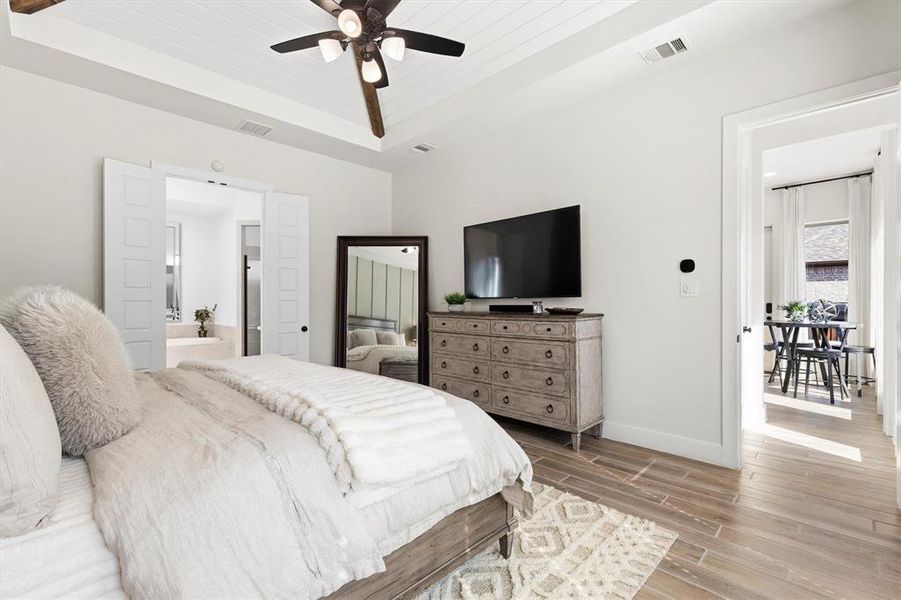 Furnished interior view inside a new home in Trinity Falls, McKinney (Image 10).