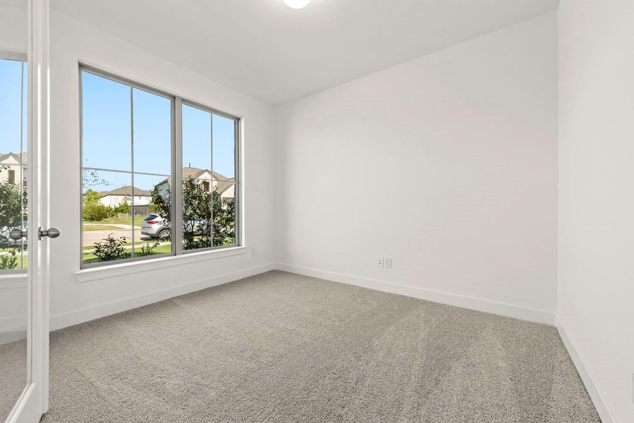 Spacious, unfurnished interior of a new home in , Brookshire (Image 16).