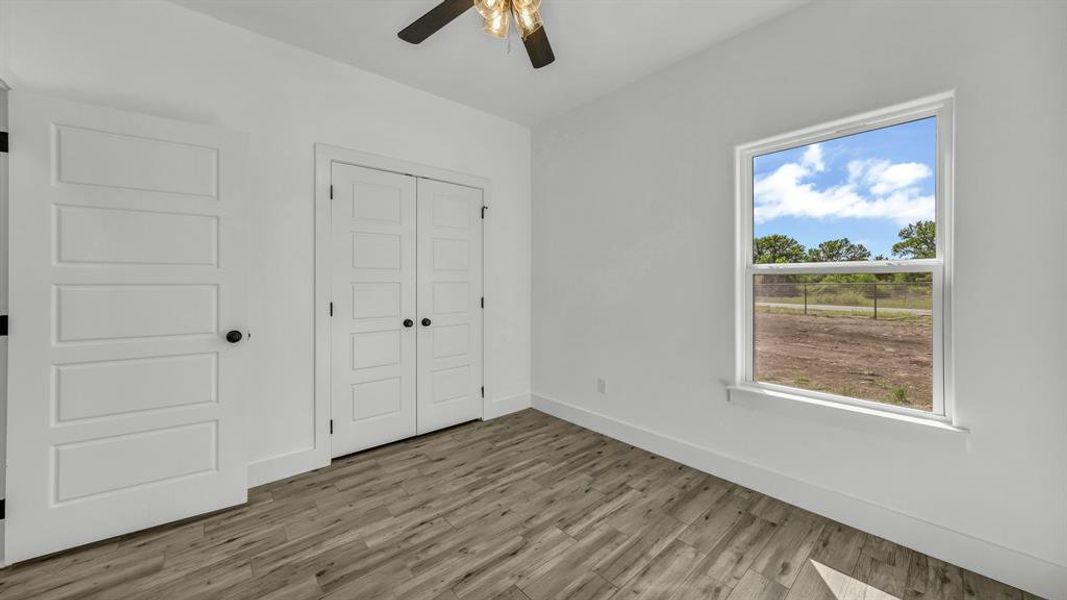 Spacious, unfurnished interior of a new home in , Weatherford (Image 23).