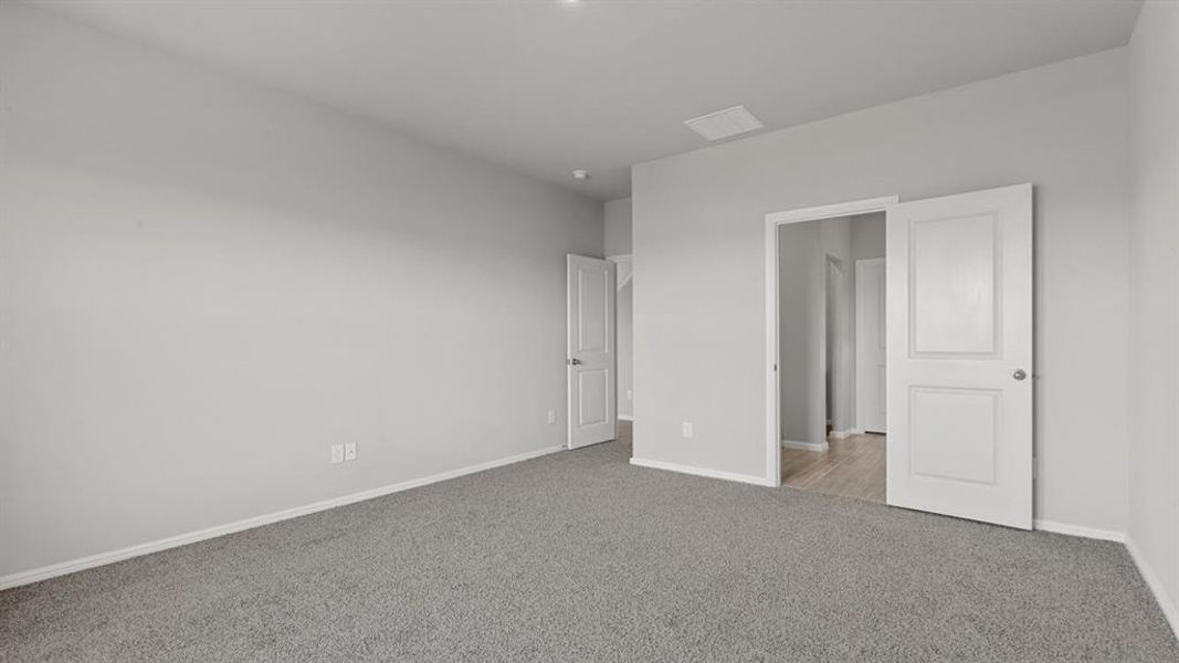 Spacious, unfurnished interior of a new home in Rosewood at Beltmill, Fort Worth (Image 33).