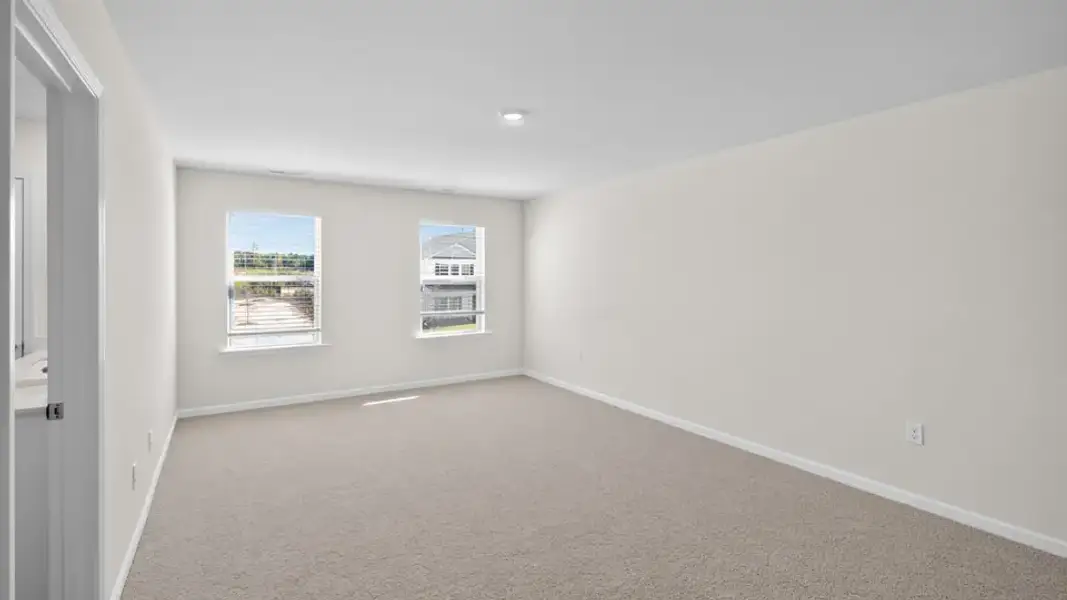 Spacious, unfurnished interior of a new home in Mangum Farms, Stem (Image 29).