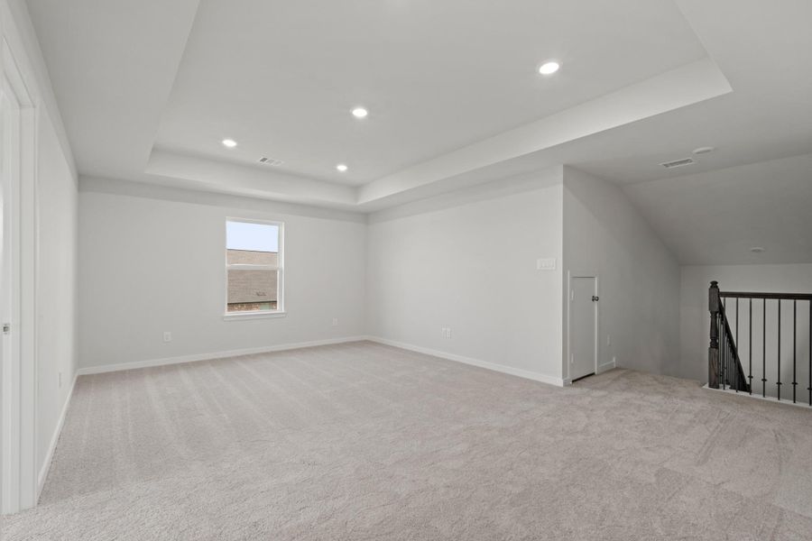 Spacious, unfurnished interior of a new home in Sunterra, Katy (Image 13). Spacious, unfurnished interior of a new home in Sunterra, Katy (Image 13).