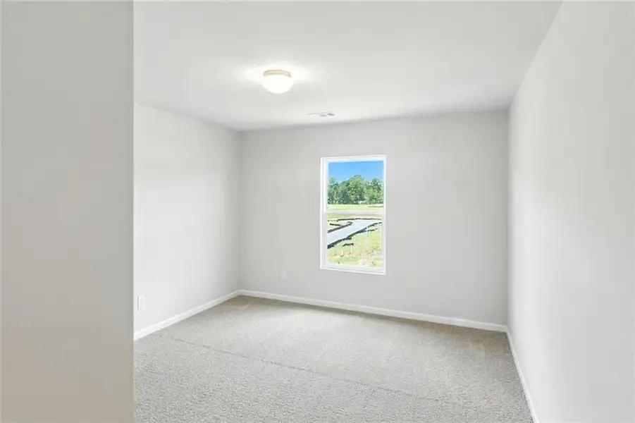 Spacious, unfurnished interior of a new home in Hampton Ridge, Jefferson (Image 9).