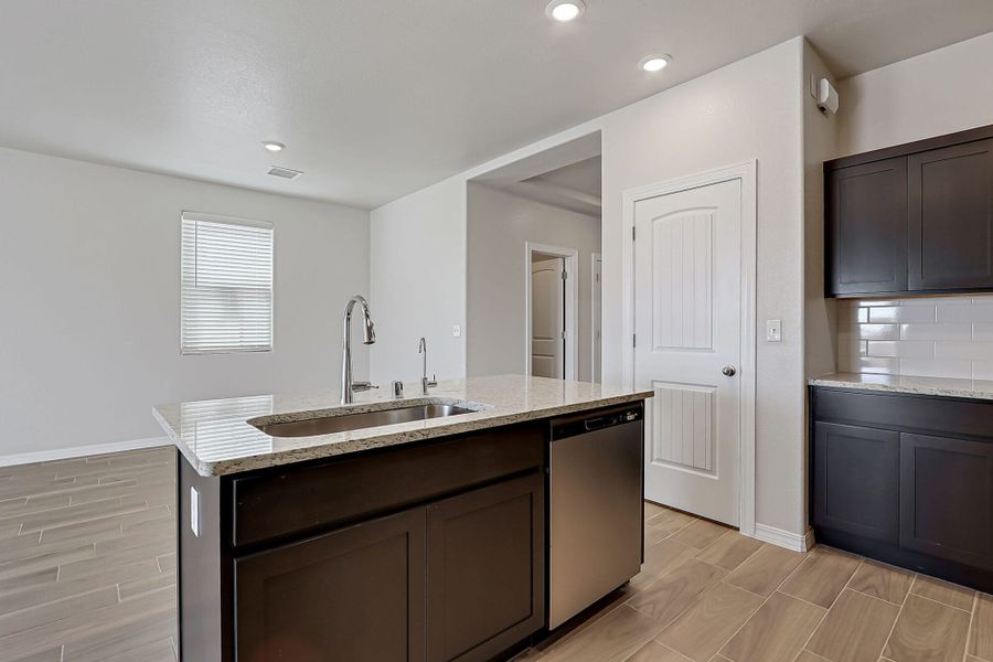 Representative furnished interior of a home built from the Sinatra by View Homes in Desert Springs | Enchanted Series, El Paso (Image 15).