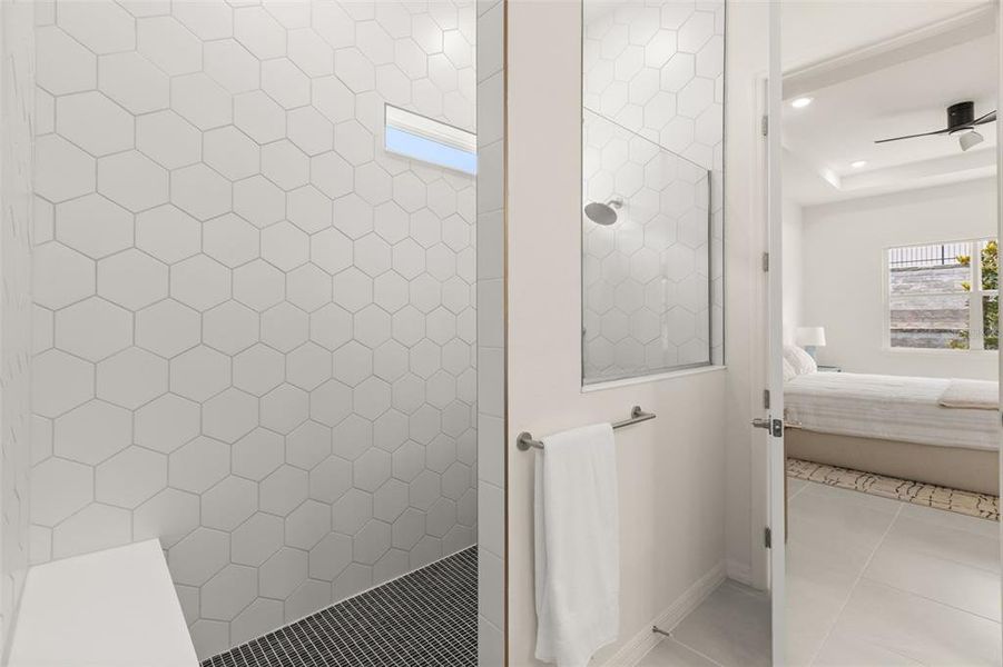 Furnished interior view inside a new home in , Winter Garden (Image 36).