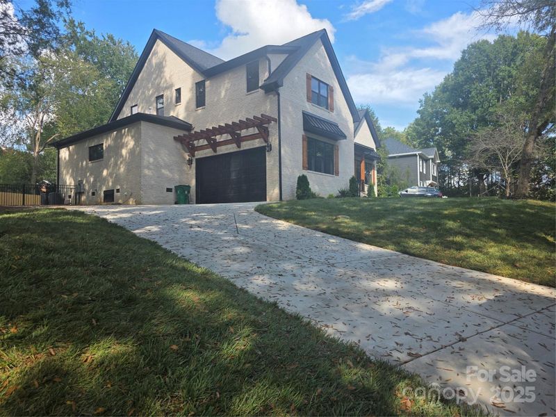 Image 21 of a home in . Image 21 of a home in .