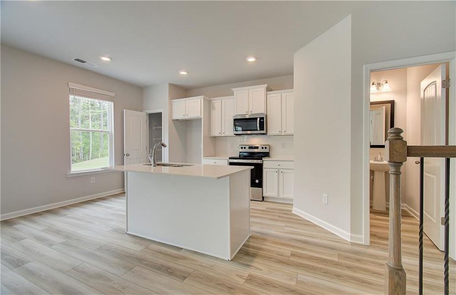 Furnished interior view inside a new home in Chapel Hill, Newnan (Image 4).