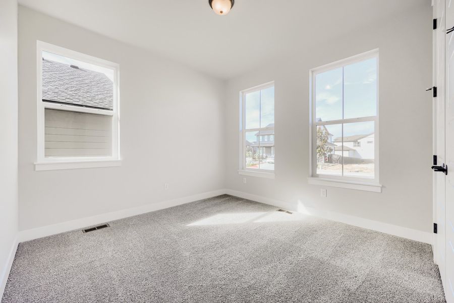 8461 Dines - Bedroom
