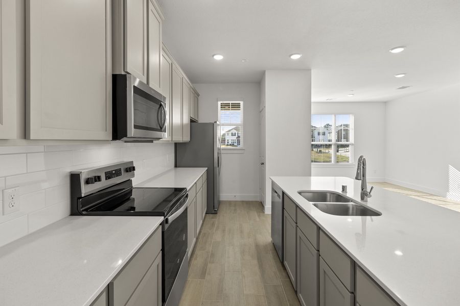 2227 Seven Oaks Boulevard - Bldg 10