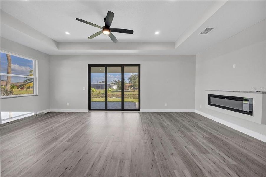 Spacious, unfurnished interior of a new home in , Rotonda West (Image 15).