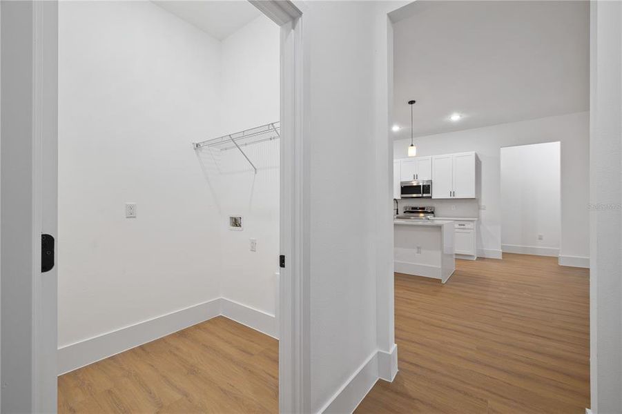 Spacious, unfurnished interior of a new home in , Ocala (Image 28).