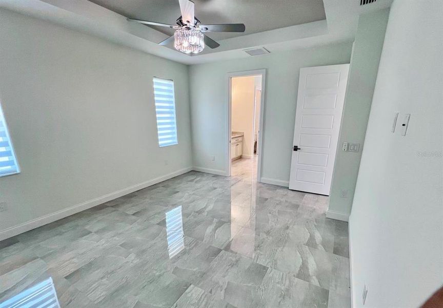 Spacious, unfurnished interior of a new home in , Rotonda West (Image 55).