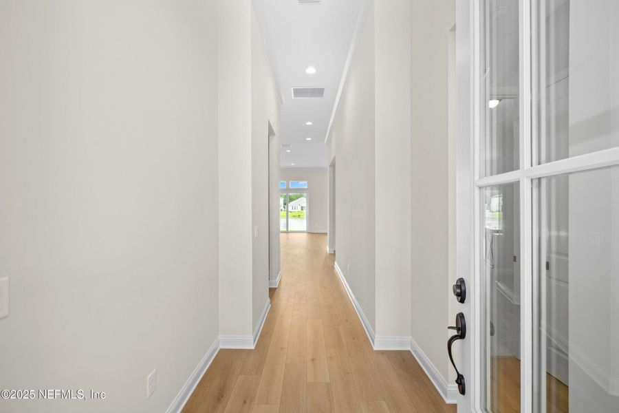 Spacious, unfurnished interior of a new home in Silver Landing at SilverLeaf, St. Augustine (Image 20). Spacious, unfurnished interior of a new home in Silver Landing at SilverLeaf, St. Augustine (Image 20).