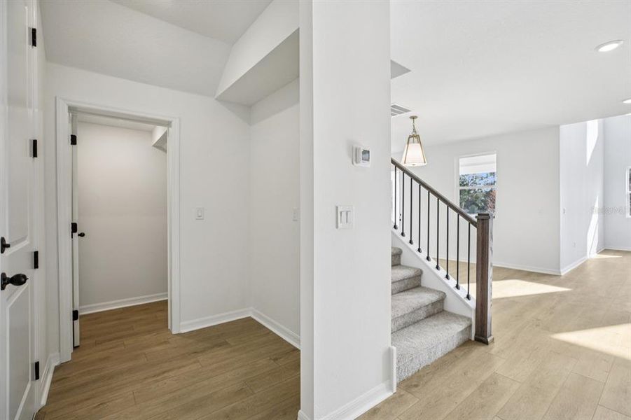 Spacious, unfurnished interior of a new home in , Mount Dora (Image 36).