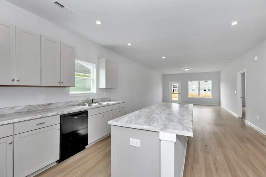 *This is a marketing photo. Colors/options may be different.*