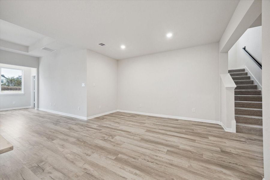 Spacious, unfurnished interior of a new home in Elyson, Katy (Image 31).