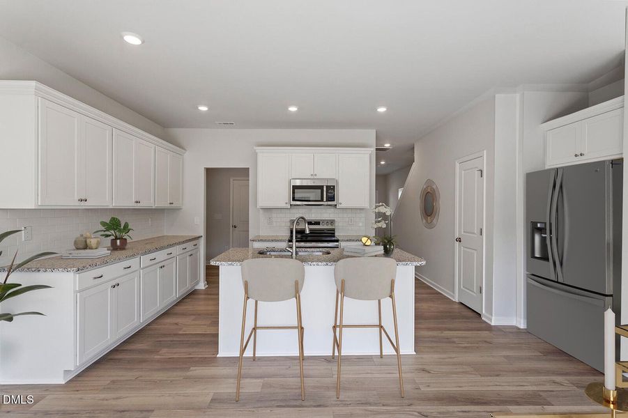 Kitchen 2 - Dahlia - Virtual Staging