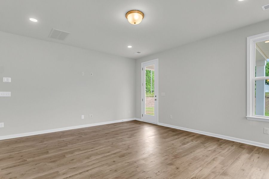 5br New Home in Moncks Corner, SC.  - Slide 19