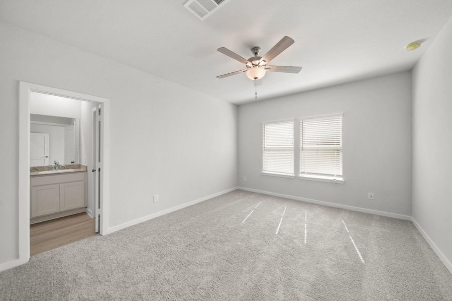 Spacious, unfurnished interior of a new home in Lexington Heights, Willis (Image 21). Spacious, unfurnished interior of a new home in Lexington Heights, Willis (Image 21).