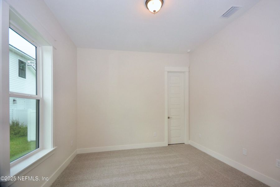 Spacious, unfurnished interior of a new home in , Fernandina Beach (Image 21).