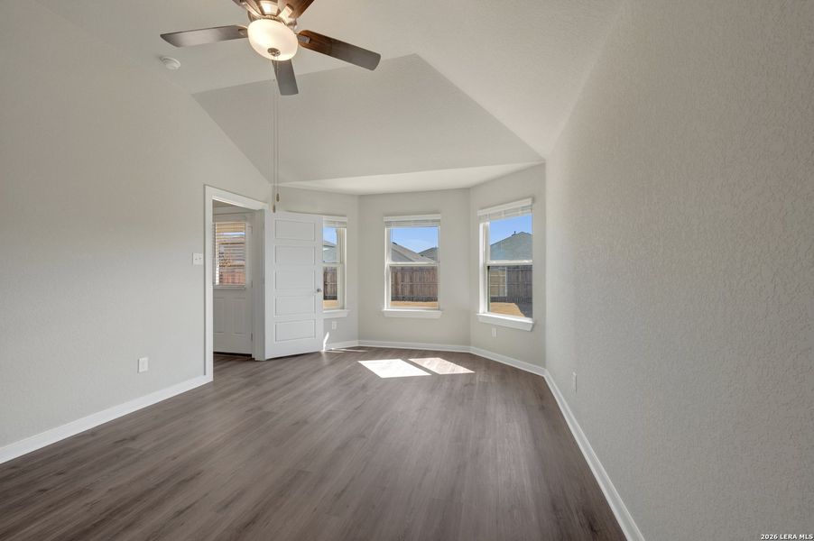 Spacious, unfurnished interior of a new home in Winding Brook, San Antonio (Image 37). Spacious, unfurnished interior of a new home in Winding Brook, San Antonio (Image 37).
