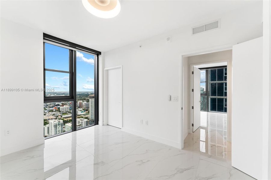 Spacious, unfurnished interior of a new home in , Miami (Image 20).