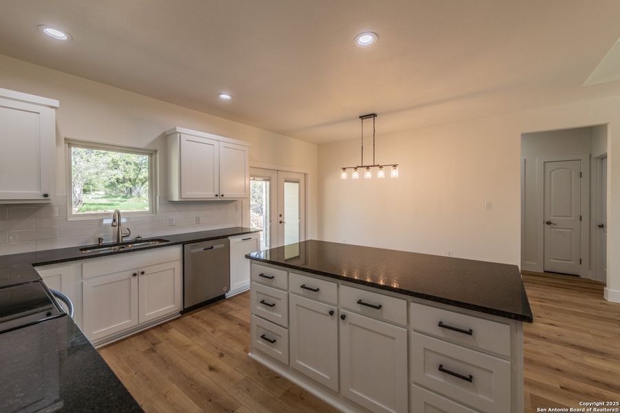 Furnished interior view inside a new home in , Canyon Lake (Image 7).