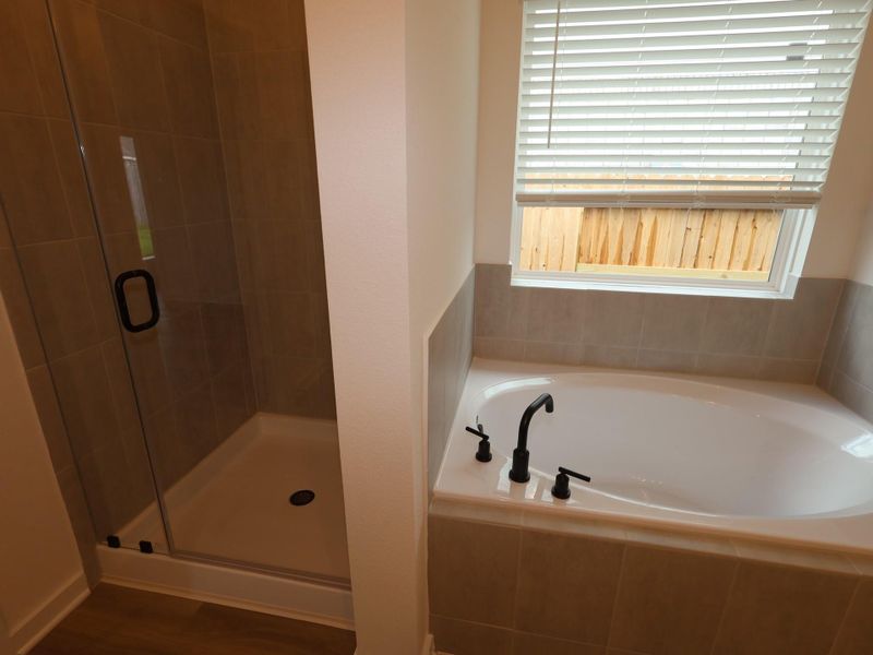 Close-up of interior finishes inside a home in Miller's Pond, Rosenberg (Image 16).